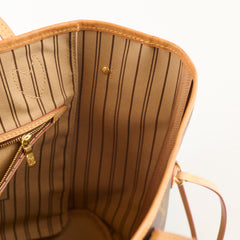 Louis Vuitton Neverfull MM with Pouch
