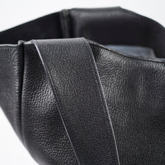 Saint Laurent Le 5 A 7 Bea Leather Tote Black