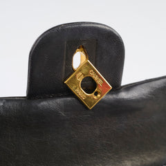 Chanel vintage small classic flap black