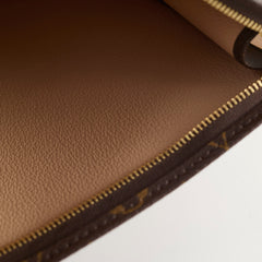 Louis Vuitton Toiltery 26 Monogram Canvas