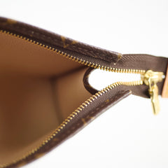 Louis Vuitton toiletry 15 monogram Pouch Clutch