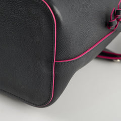 Louis Vuitton Lock Me Bucket Bag Black/Fuschia