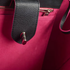 Louis Vuitton Lock Me Bucket Bag Black/Fuschia