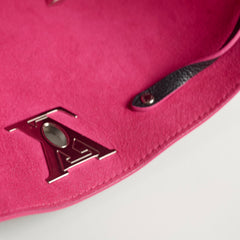 Louis Vuitton Lock Me Bucket Bag Black/Fuschia