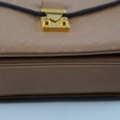 Louis Vuitton Pochette Metis Empriente Beige