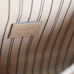 Louis Vuitton Pochette Metis Empriente Beige