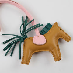 Hermes Rodeo PM Rose Sakura/Malachite/Sesame - Stamp Y