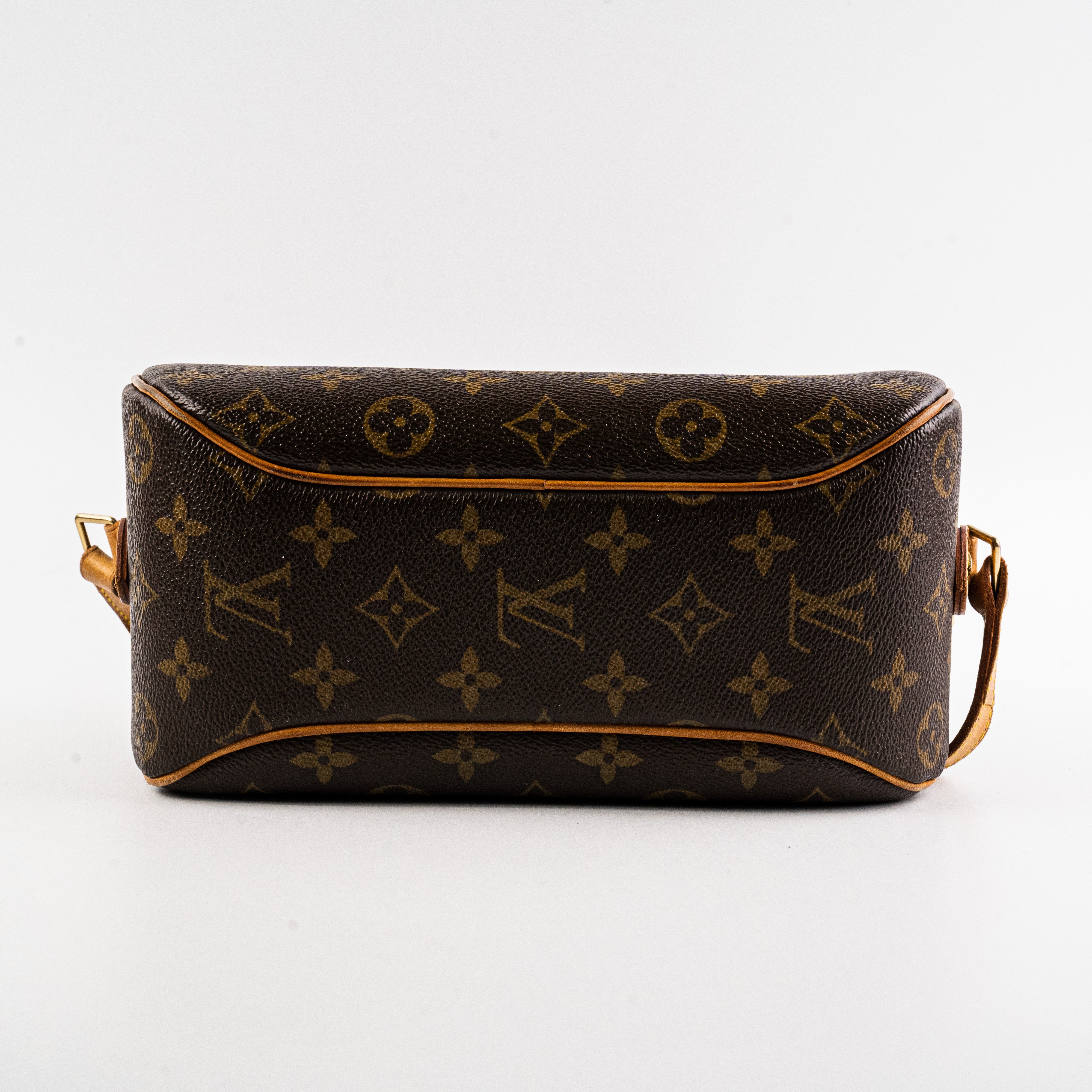 Monogram Canvas Lv Blois Price Blois Cloth Crossbody Bag Louis