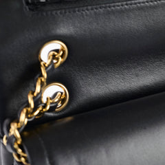 Chanel M/L Classic Flap Lambskin Black - 2026