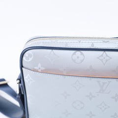 Louis Vuitton Alpha Messenger Satellite