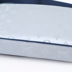 Louis Vuitton Alpha Messenger Satellite