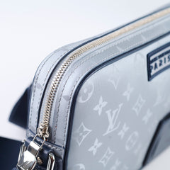 Louis Vuitton Alpha Messenger Satellite