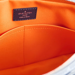 Louis Vuitton Alpha Messenger Satellite
