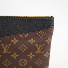 Louis Vuitton Daily Zip Pouch Monogram Black