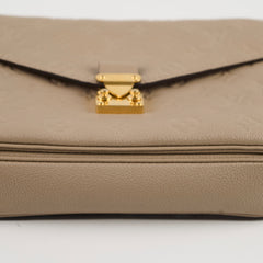 Louis Vuitton Pochette Metis Empriente Taupe Beige