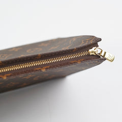 Louis Vuitton toiletry 19 Monogram