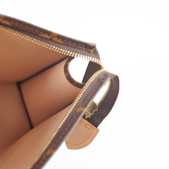 Louis Vuitton toiletry 19 Monogram