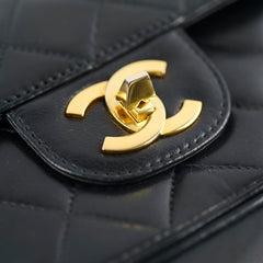 Chanel Vintage Medium Classic Flap Bag Black