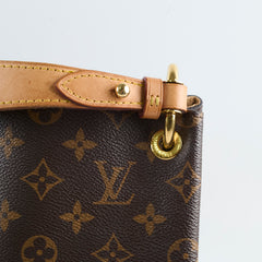 Louis Vuitton Graceful MM monogram