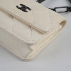 Chanel 21k Jewel Hook Card Holder White Series 31