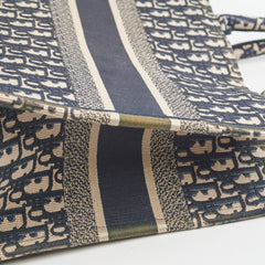 Dior Medium Book Tote Oblique Navy