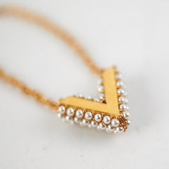 Louis Vuitton Necklace Pearls