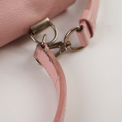 Louis Vuitton Lock Me Light Pink