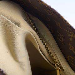 Louis Vuitton Artsy Monogram MM