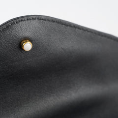 Louis Vuitton Hold Me New Wave bag