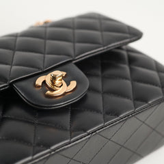 Chanel Classic Flap Small Black (microchip)