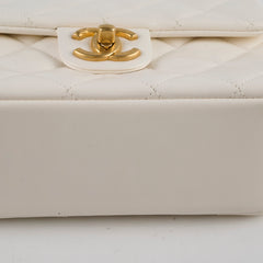 Chanel Square Seasonal Pearl Flap White Lambskin (microchip)