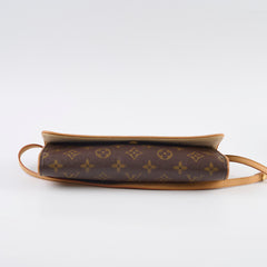 Louis Vuitton Pochette Twin GM Monogram