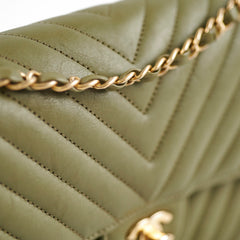 Chanel Chevron M/L Classic Flap Khaki22394 Chanel Chevron M/L Classic Flap Khaki