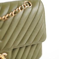 Chanel Chevron M/L Classic Flap Khaki22394 Chanel Chevron M/L Classic Flap Khaki