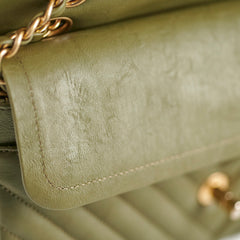 Chanel Chevron M/L Classic Flap Khaki22394 Chanel Chevron M/L Classic Flap Khaki