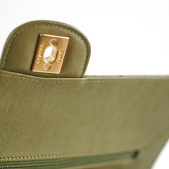 Chanel Chevron M/L Classic Flap Khaki22394 Chanel Chevron M/L Classic Flap Khaki