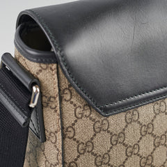 Gucci GG Surpreme Monogram Messenger Bag