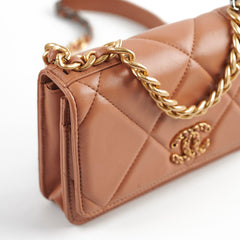 Chanel 19 Wallet On Chain WOC Caramel
