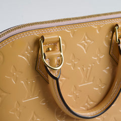 Louis Vuitton Alma PM Vernis Beige