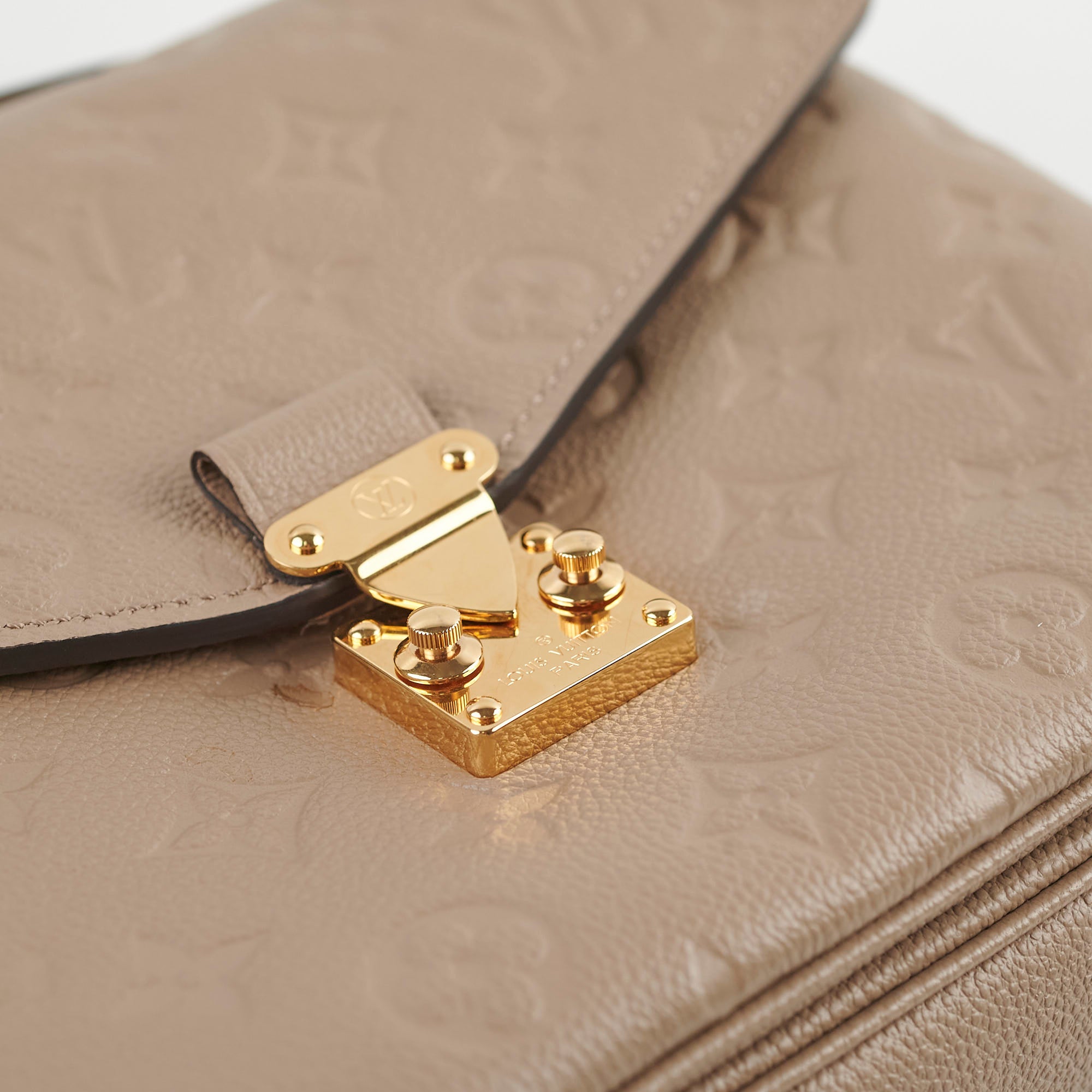 Louis Vuitton Pochette Metis Monogram Empreinte Leather