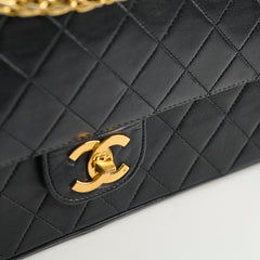 Chanel Medium Vintage Classic Double Flap Lambskin Black