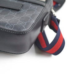 Gucci GG Supreme Messenger Bag Dark Grey
