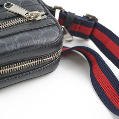 Gucci GG Supreme Messenger Bag Dark Grey