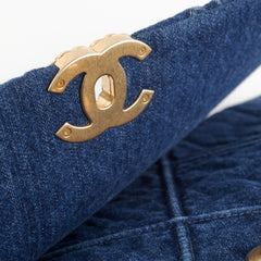 Chanel 19 Maxi Denim