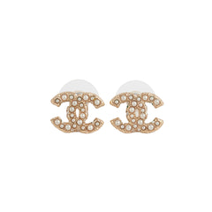 Chanel CC Logo Pearls earrings