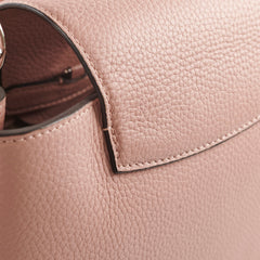 Louis Vuitton Capucines MM Magnolia
