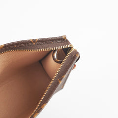 Louis Vuitton Toiletry 15 Monogram