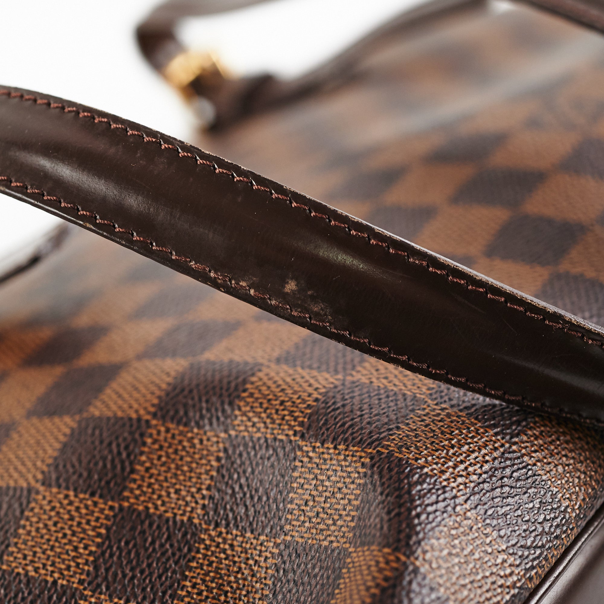 Louis Vuitton Damier Ebene AB Chelsea $1200 Great Bag!! We Have A
