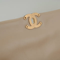Chanel Medium/Large 19 Beige