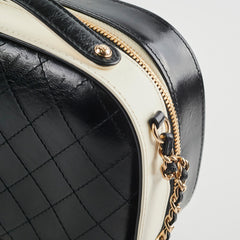 Chanel Round Vanity Case Black/White